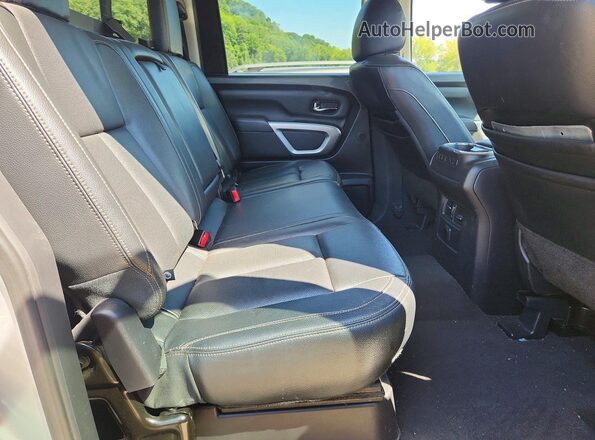 1N6BA1F43GN508348 2016 NISSAN TITAN Серебряный Вид задних сидений