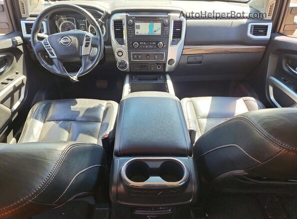 1N6BA1F43GN508348 2016 NISSAN TITAN Серебряный Вид панели приборов