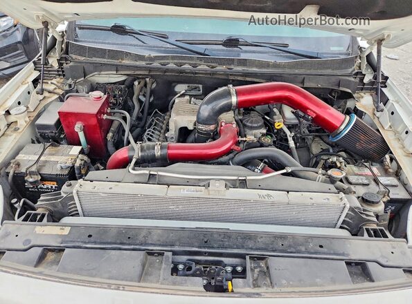 1N6BA1F44JN540233 2018 NISSAN TITAN White Вид задньої частини салону
