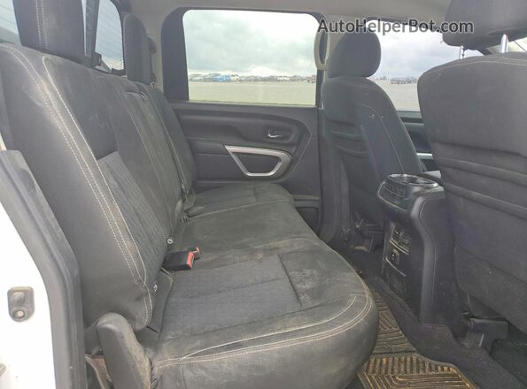 1N6BA1F46GN512233 2016 NISSAN TITAN White Rear seats view