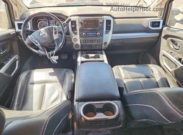 1N6BA1F47KN506563 2019 NISSAN TITAN White Вид панелі приладів