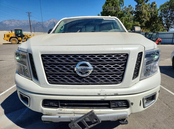 1N6BA1F47KN506563 2019 NISSAN TITAN White Вид спереду