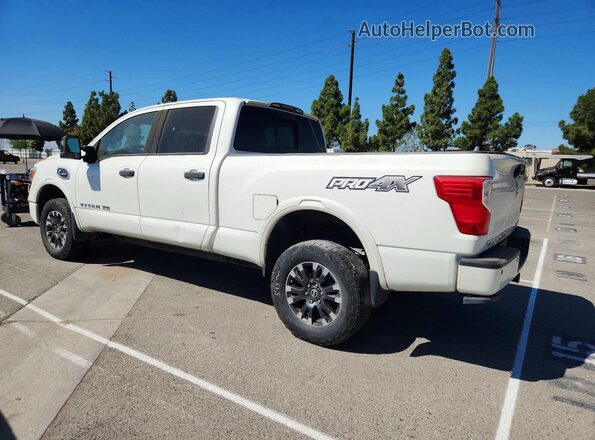 1N6BA1F47KN506563 2019 NISSAN TITAN White Задня ліва чверть