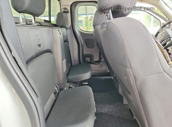1N6ED1CL1SN630862 2025 NISSAN FRONTIER White Vista de los asientos traseros
