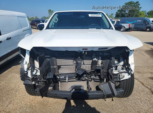 1N6ED1CL5RN633189 2024 NISSAN FRONTIER White Widok z przodu