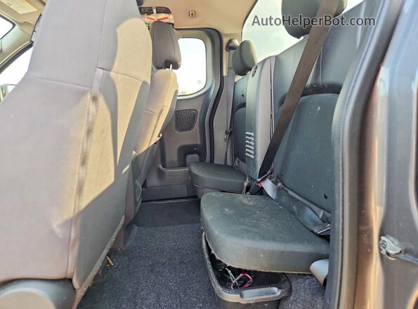 1N6ED1CLXRN616677 2024 NISSAN FRONTIER Gray Widok tylnych siedzeń