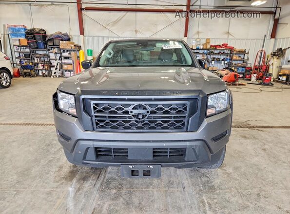 1N6ED1CLXRN616677 2024 NISSAN FRONTIER Gray Widok z przodu