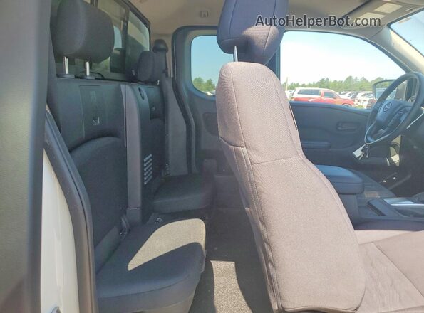 1N6ED1CLXSN643884 2025 NISSAN FRONTIER White Հետևի նստատեղերի տեսք