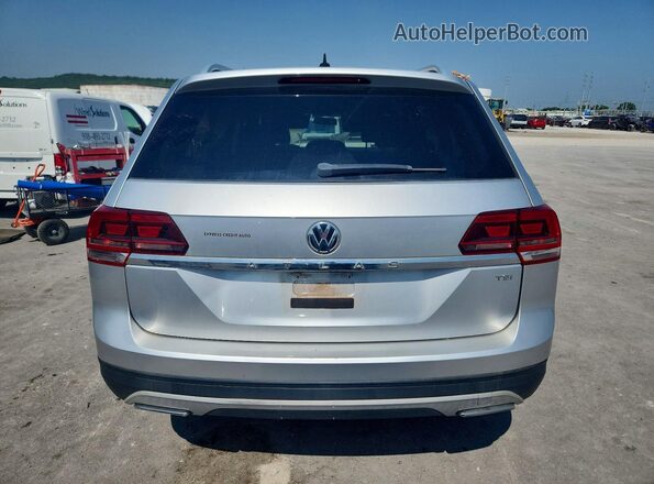 1V2AP2CA6JC592728 2018 VOLKSWAGEN ATLAS Silver Rear view