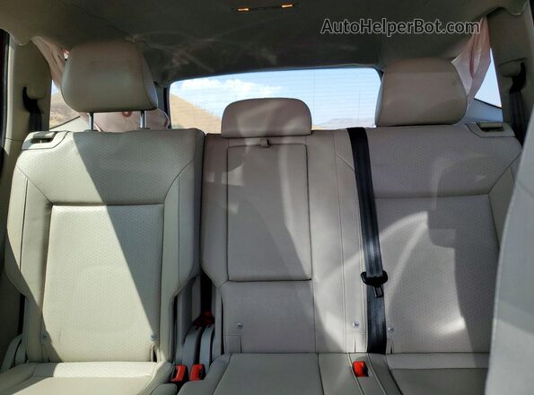 1V2CR2CA6JC509821 2018 VOLKSWAGEN ATLAS Red Rear seats view