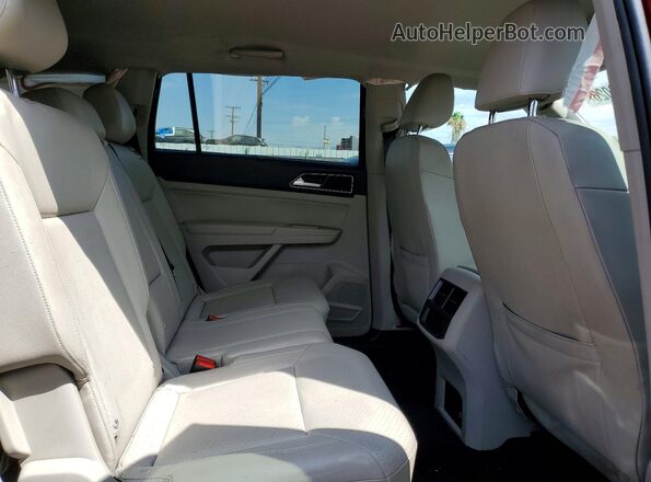 1V2CR2CA6JC509821 2018 VOLKSWAGEN ATLAS Red Rear interior view