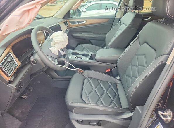 1V2DN2CA9TC560751 2026 VOLKSWAGEN ATLAS Black Front interior view