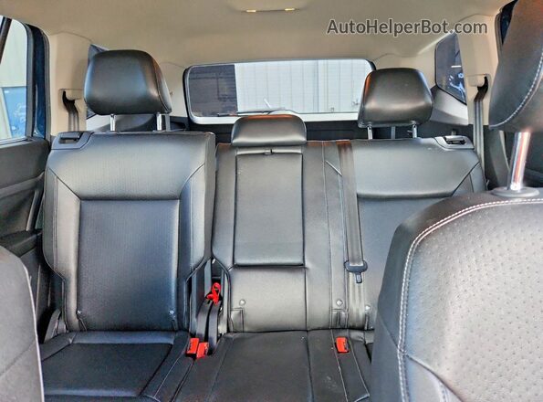 1V2DR2CA2JC506922 2018 VOLKSWAGEN ATLAS Black Widok tylnych siedzeń