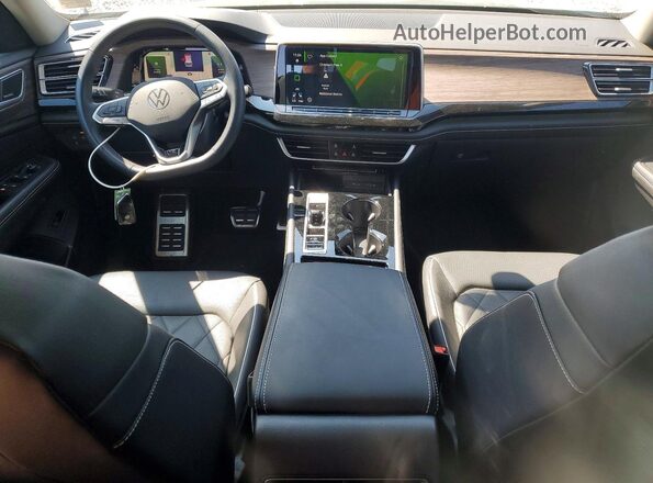 1V2FN2CA1TC525582 2026 VOLKSWAGEN ATLAS Green Dashboard view