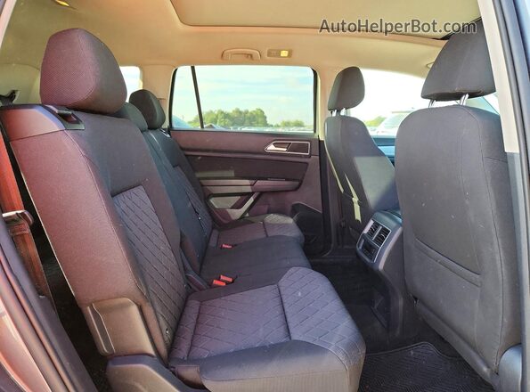 1V2HR2CA0JC512607 2018 VOLKSWAGEN ATLAS Gray უკანა სალონის ხედი