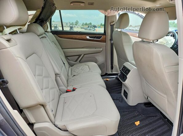 1V2JR2CA1SC520816 2025 VOLKSWAGEN ATLAS Gray Rear seats view