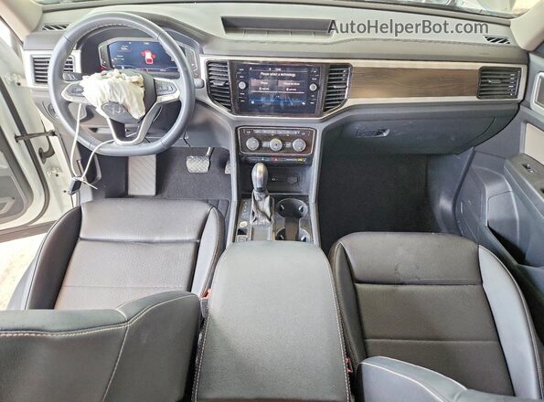 1V2JR2CA5PC554149 2023 VOLKSWAGEN ATLAS Белый Вид панели приборов