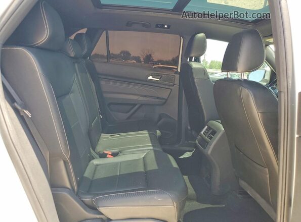 1V2KC2CA8MC220232 2021 VOLKSWAGEN ATLAS White Rear interior view