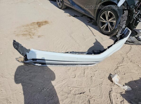1V2KE2CA0MC231817 2021 VOLKSWAGEN ATLAS White Widok naklejki z numerem VIN