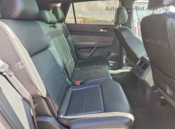 1V2KE2CA0MC231817 2021 VOLKSWAGEN ATLAS White Widok wnętrza z tyłu