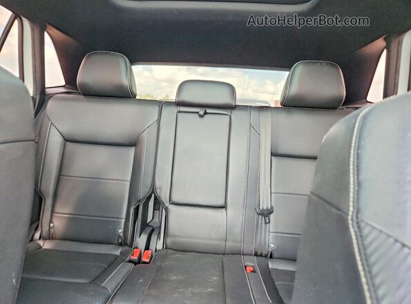 1V2KE2CA0MC231817 2021 VOLKSWAGEN ATLAS White Widok tylnych siedzeń