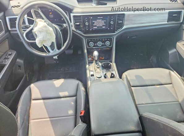 1V2KE2CA2PC215381 2023 VOLKSWAGEN ATLAS Red Вид панелі приладів