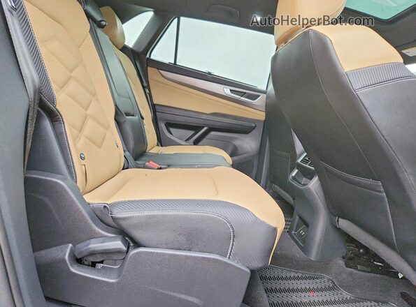 1V2KE2CA7RC259668 2024 VOLKSWAGEN ATLAS Белый Вид задней части салона