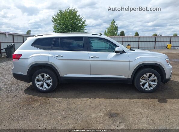 1V2KR2CA7JC575869 2018 VOLKSWAGEN ATLAS Silver Widok wnętrza 360 stopni