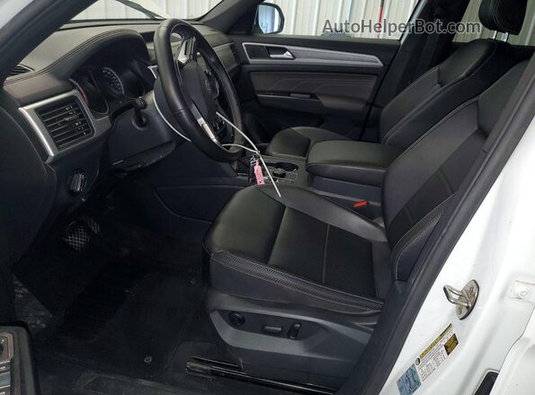 1V2LC2CA2MC207609 2021 VOLKSWAGEN ATLAS White Вид салону спереду