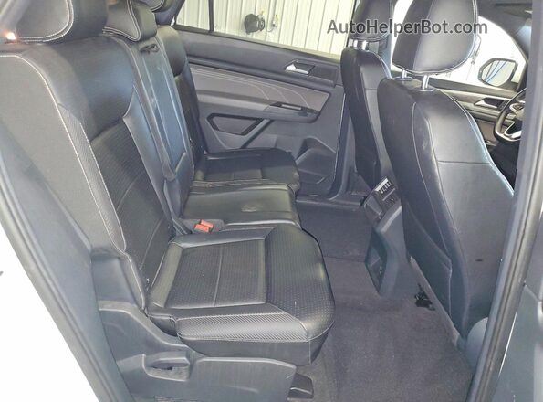 1V2LC2CA2MC207609 2021 VOLKSWAGEN ATLAS White Вид задньої частини салону
