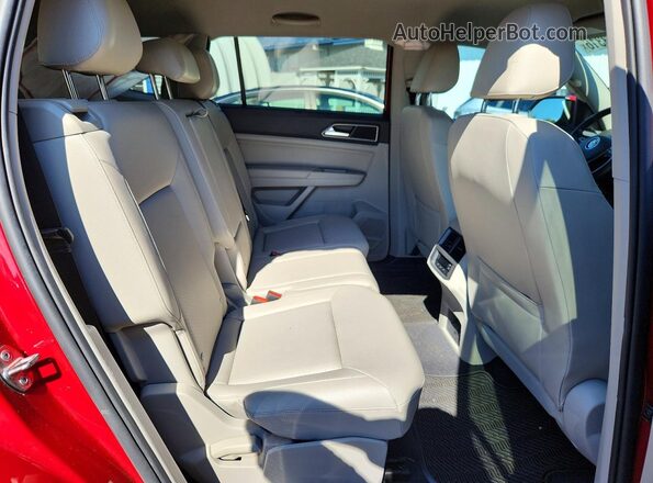 1V2LR2CA0JC560201 2018 VOLKSWAGEN ATLAS Red უკანა სალონის ხედი