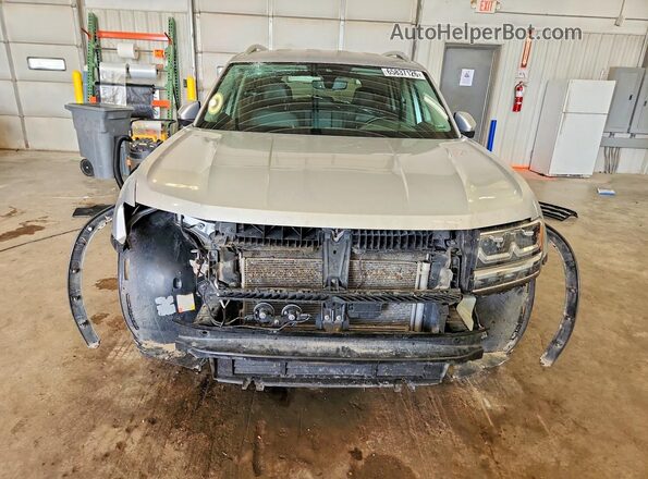 1V2LR2CA2JC573340 2018 VOLKSWAGEN ATLAS Серебряный Вид спереди