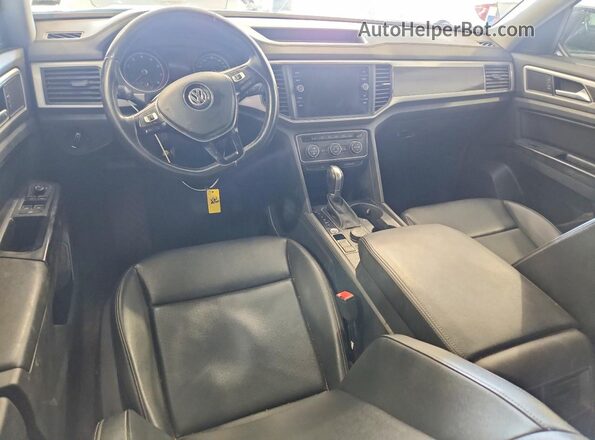 1V2LR2CA2JC573340 2018 VOLKSWAGEN ATLAS Серебряный Вид панели приборов
