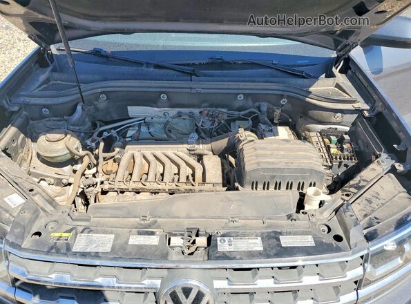1V2LR2CA7JC582583 2018 VOLKSWAGEN ATLAS Gray Widok komory silnika