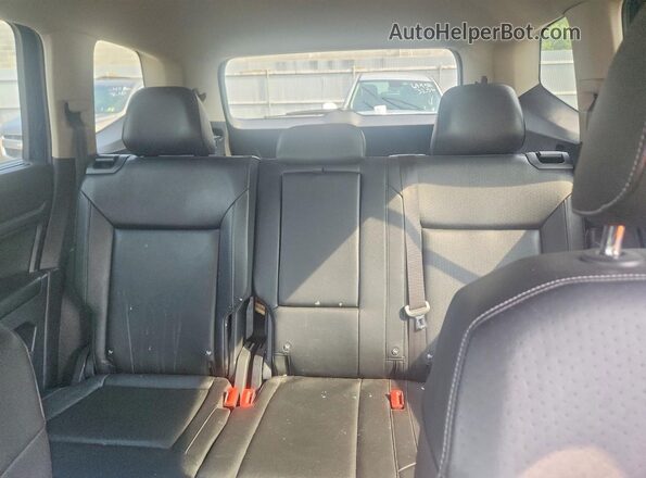 1V2LR2CA7JC595060 2018 VOLKSWAGEN ATLAS Blue Rear seats view