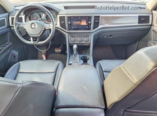 1V2LR2CA8JC514745 2018 VOLKSWAGEN ATLAS Black Widok deski rozdzielczej