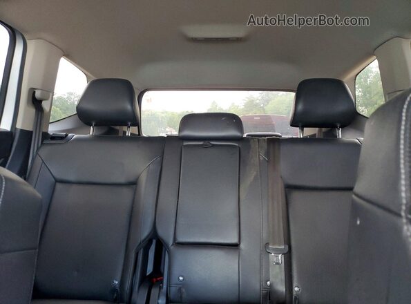 1V2LR2CAXJC543163 2018 VOLKSWAGEN ATLAS Серебряный Вид задних сидений