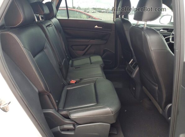 1V2MC2CA3LC207170 2020 VOLKSWAGEN ATLAS White Вид задньої частини салону