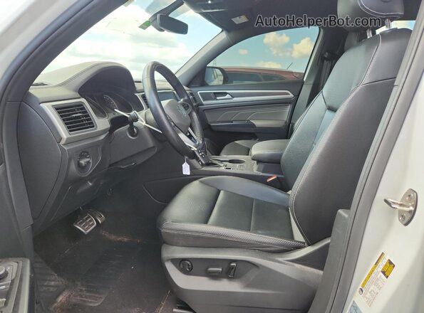 1V2ME2CA8MC214854 2021 VOLKSWAGEN ATLAS White Front interior view