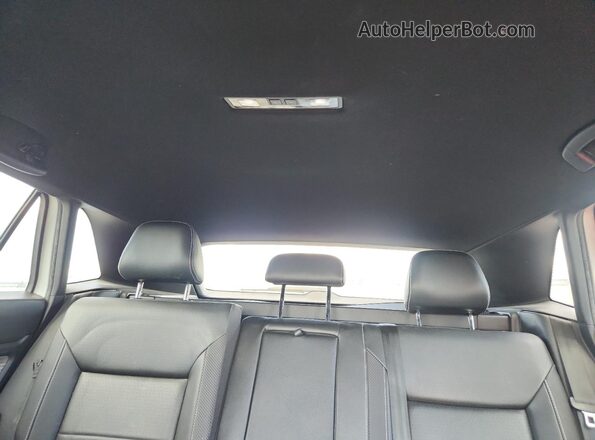 1V2ME2CA8MC214854 2021 VOLKSWAGEN ATLAS White Rear seats view
