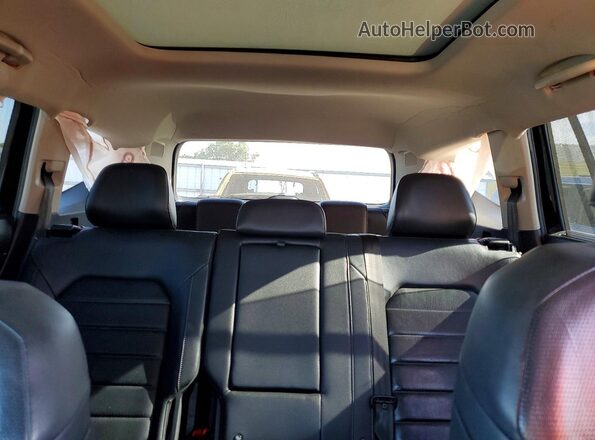 1V2NR2CA1JC582264 2018 VOLKSWAGEN ATLAS Black Vista de los asientos traseros