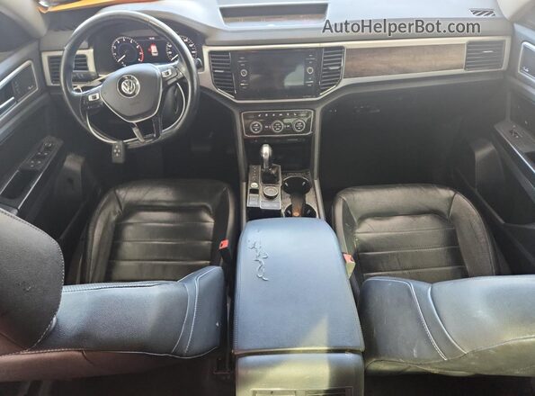 1V2NR2CA6JC545890 2018 VOLKSWAGEN ATLAS Black 