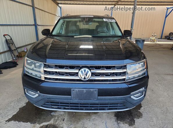 1V2NR2CA6JC545890 2018 VOLKSWAGEN ATLAS Black Вид спереду