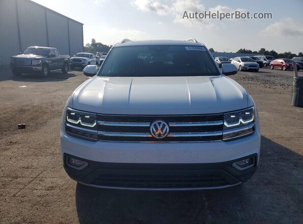 1V2NR2CA7JC546904 2018 VOLKSWAGEN ATLAS White Widok z przodu