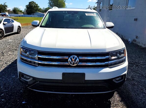1V2NR2CA7JC560642 2018 VOLKSWAGEN ATLAS White Front view