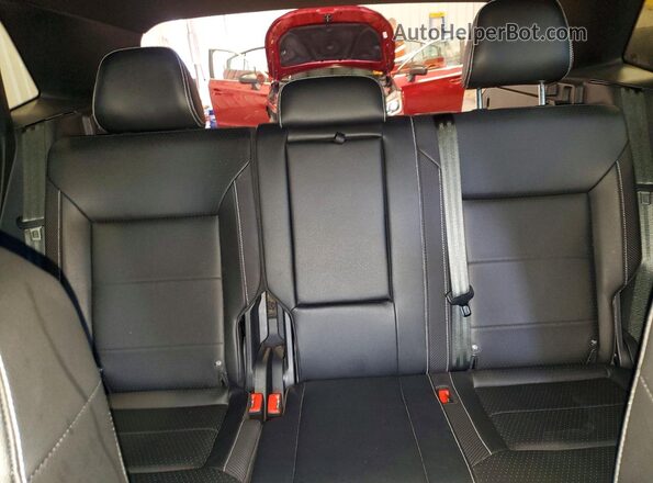 1V2RE2CA6MC215085 2021 VOLKSWAGEN ATLAS Gray Rear seats view