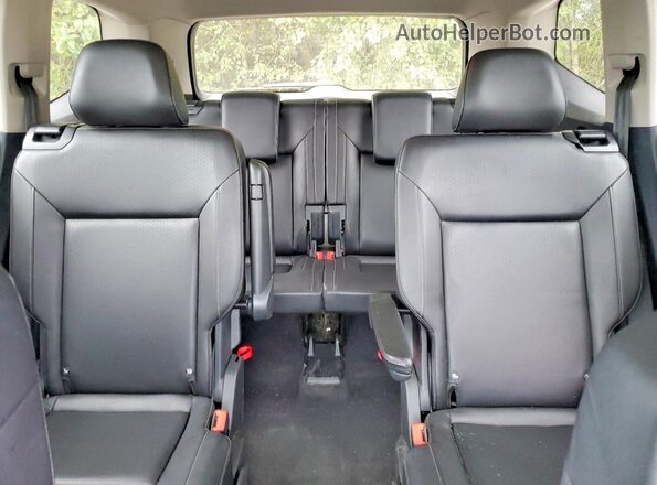 1V2RR2CA8JC559212 2018 VOLKSWAGEN ATLAS Gray Widok tylnych siedzeń