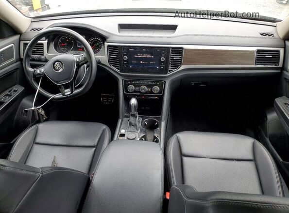 1V2RR2CA8JC559212 2018 VOLKSWAGEN ATLAS Gray Widok deski rozdzielczej