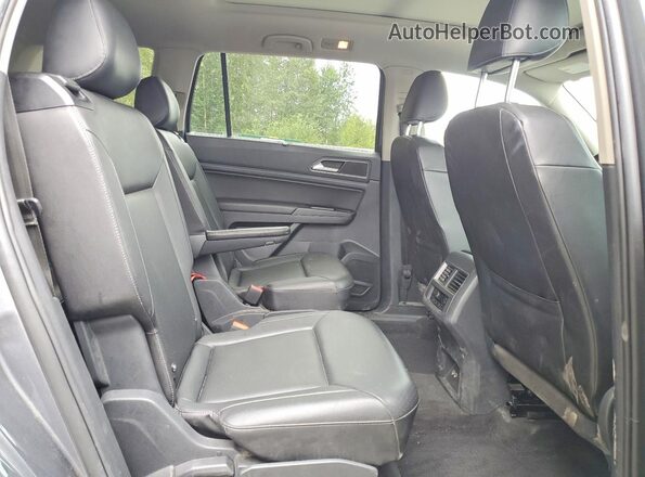 1V2RR2CA8JC559212 2018 VOLKSWAGEN ATLAS Gray Widok wnętrza z tyłu