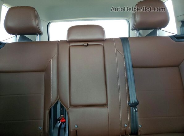 1V2SR2CA1PC535392 2023 VOLKSWAGEN ATLAS White Rear seats view